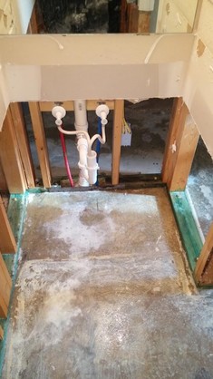 Emergency Water Extraction by Complete Clean Restoration in San Antonio, TX